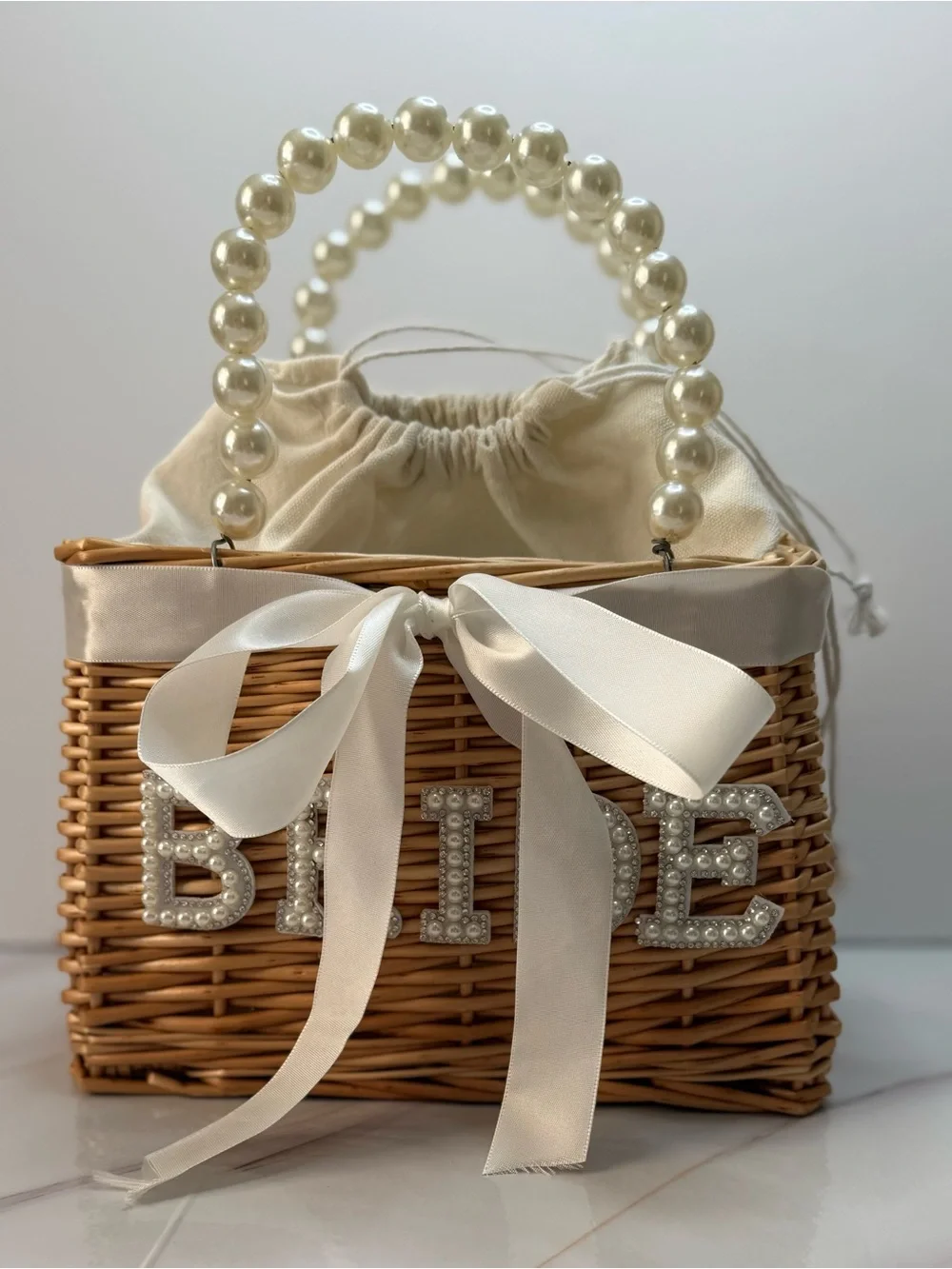 Pearl-Handle Wicker Bag in Natural and Ivory